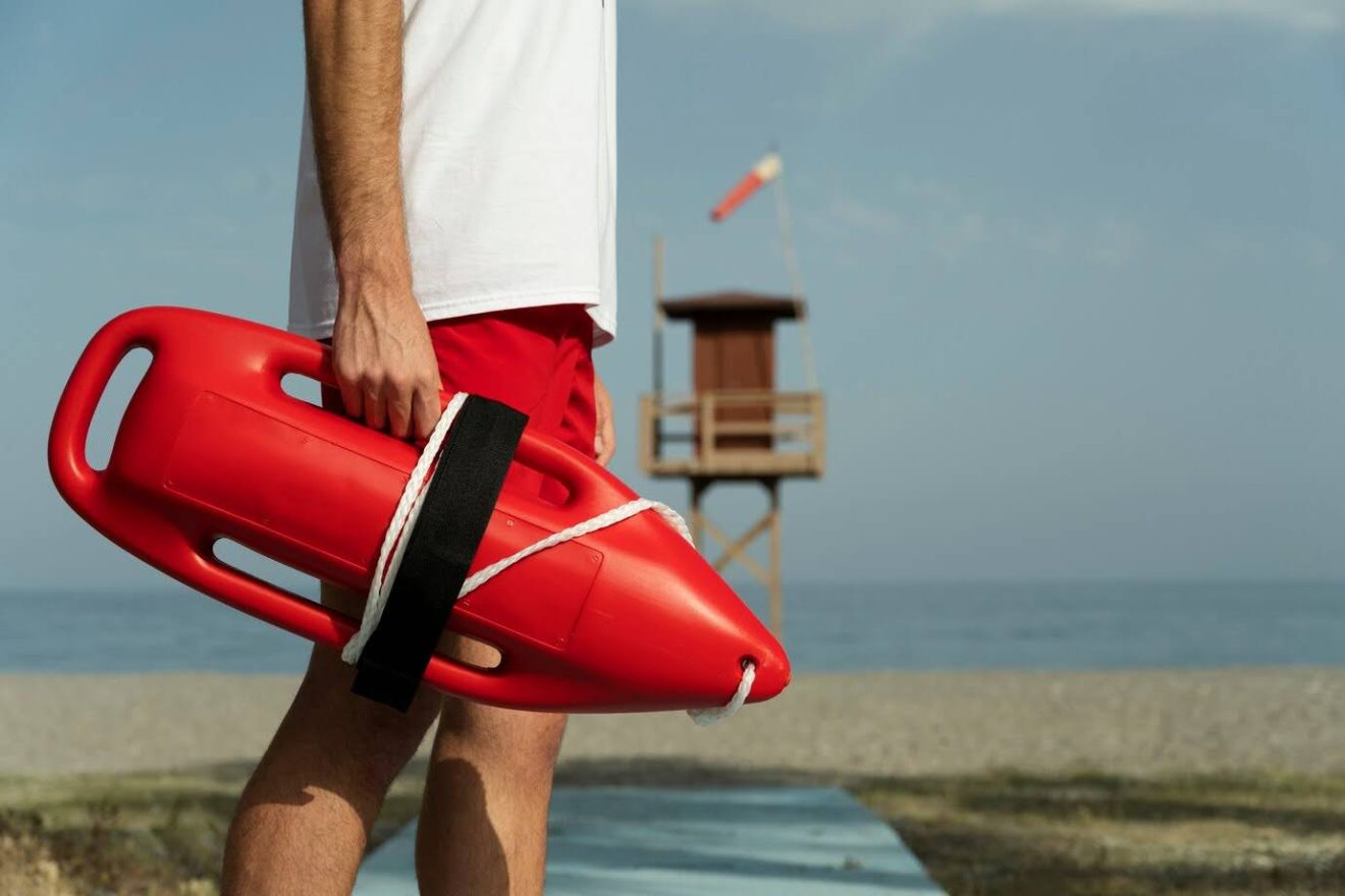 4 Qualities A Competent Professional Lifeguard Should Possess