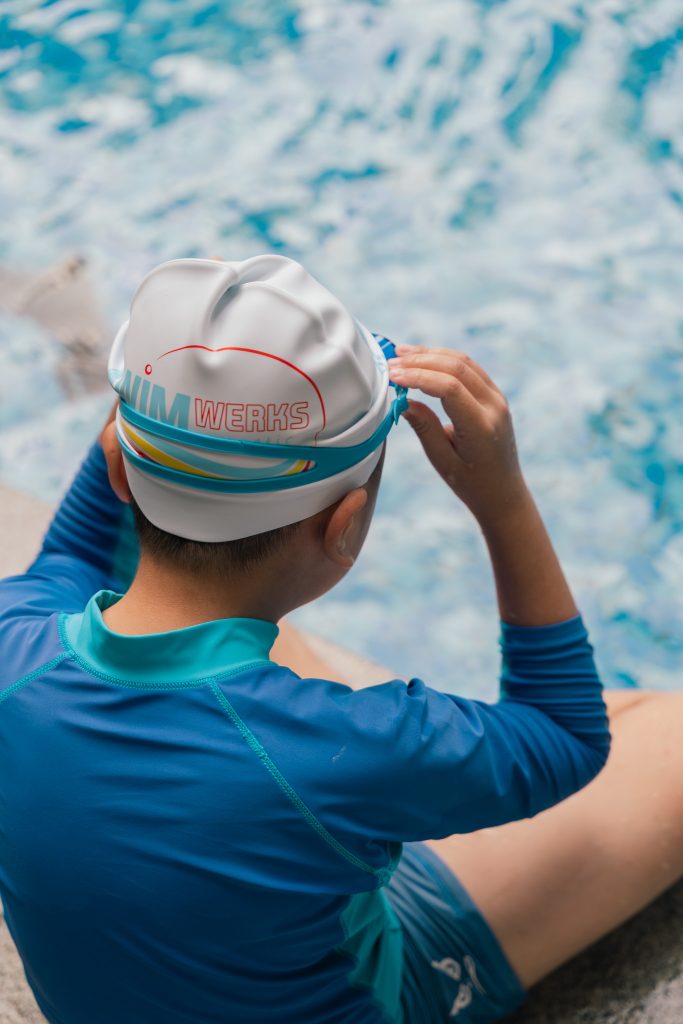 group vs private swimming lessons singapore